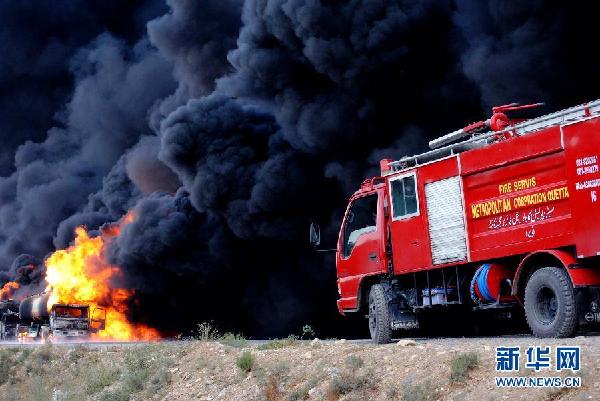 http://news.xinhuanet.com/photo/2011-08/23/121896022_51n.jpg