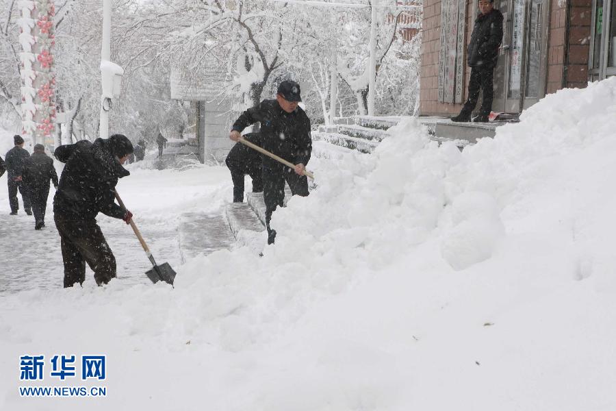 #（社会）（2）黑龙江鹤岗遭遇50年一遇雪灾