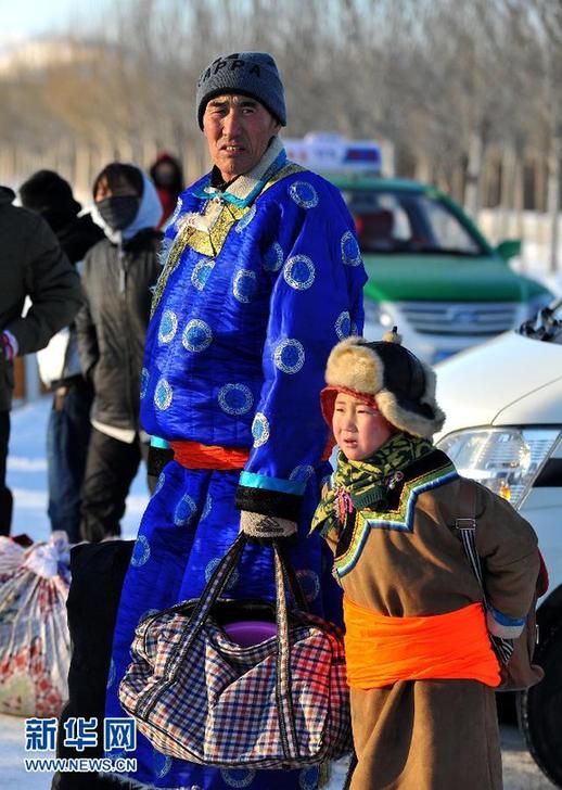 （走基层 听民声）（2）孩子们的严寒回家路